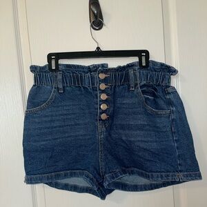 Elastic Waist Jean Shorts